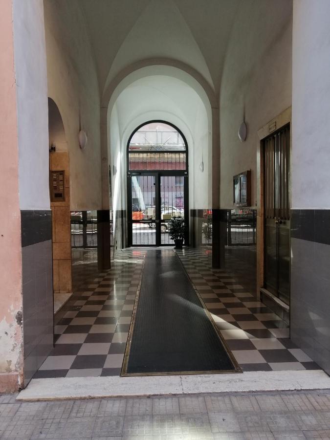 Appartamento Vicino Stazione Termini E La Sapienza Casa Buffa Roma Dış mekan fotoğraf